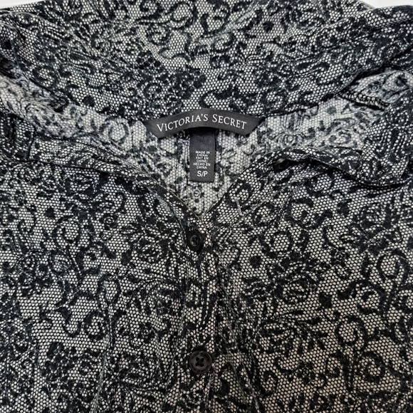 VICTORIA'S Secret Sleeveless High Low Top - Picture 6 of 9